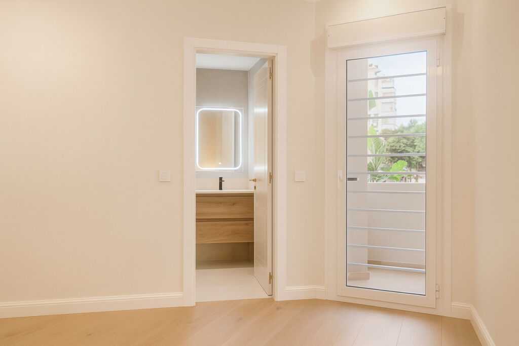 Ground Floor Apartment Estepona Málaga - image 22