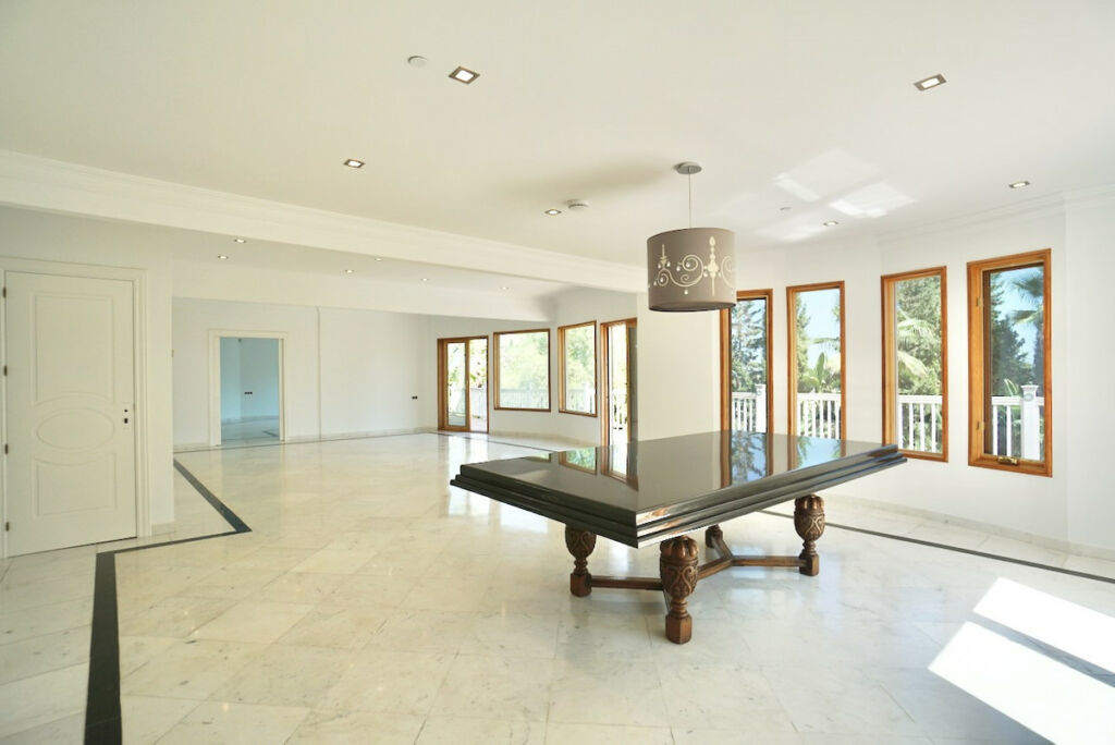 Detached Villa Benahavís Málaga - image 21