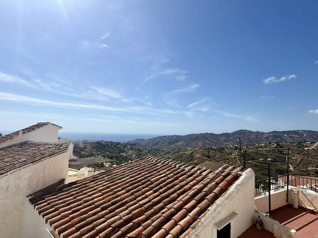 Townhouse Frigiliana Málaga - image 21