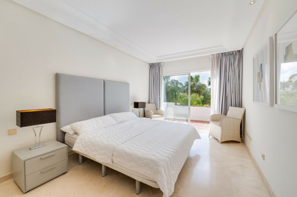 Penthouse Duplex Puerto Banús Málaga - image 21