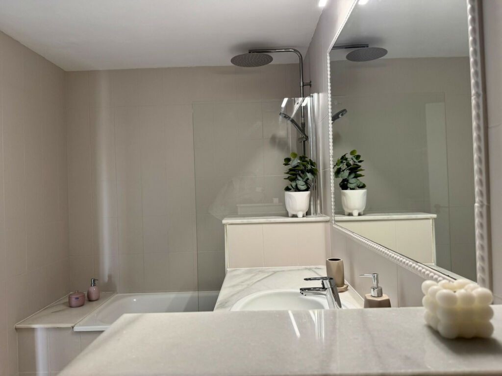 Townhouse Atalaya Málaga - image 21