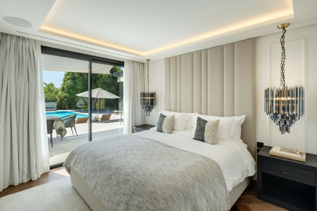Detached Villa Nueva Andalucía Málaga - image 21