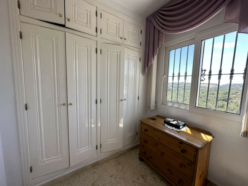 Detached Villa Villamartin Alicante - image 21