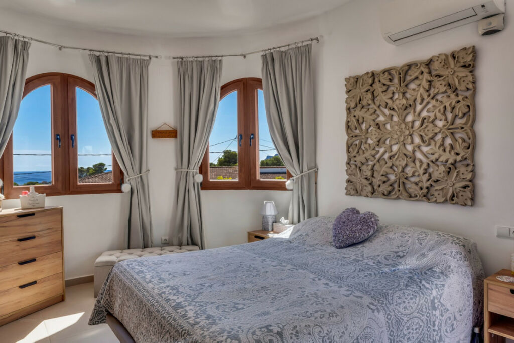 Detached Villa La Fustera Alicante - image 21
