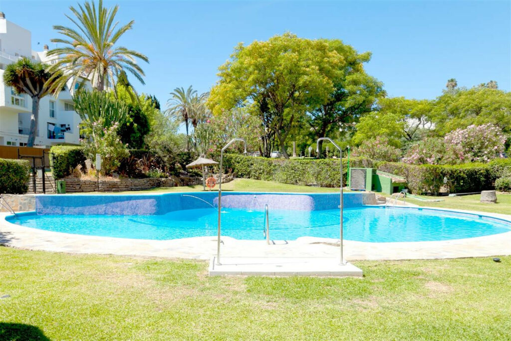 Semi-Detached House Estepona Málaga - image 21