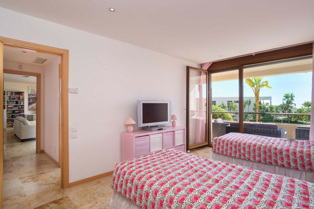 Ground Floor Apartment Altos de los Monteros Málaga - image 21