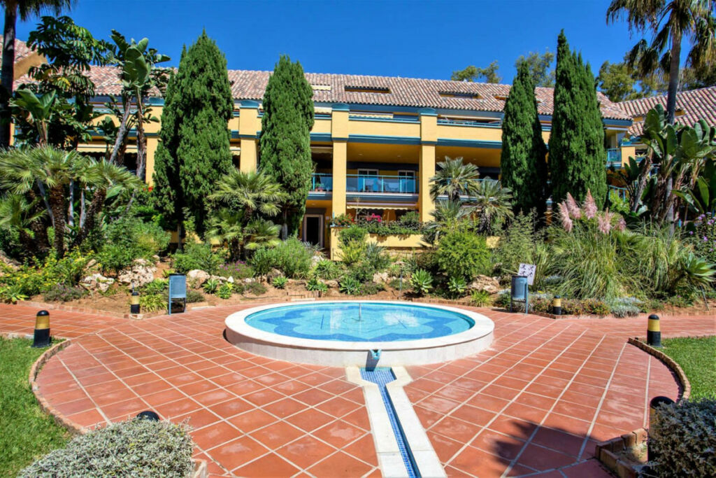 Middle Floor Apartment Bahía de Marbella Málaga - image 29