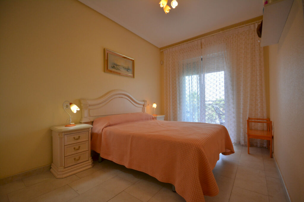 Middle Floor Apartment Guardamar del Segura Alicante - image 21