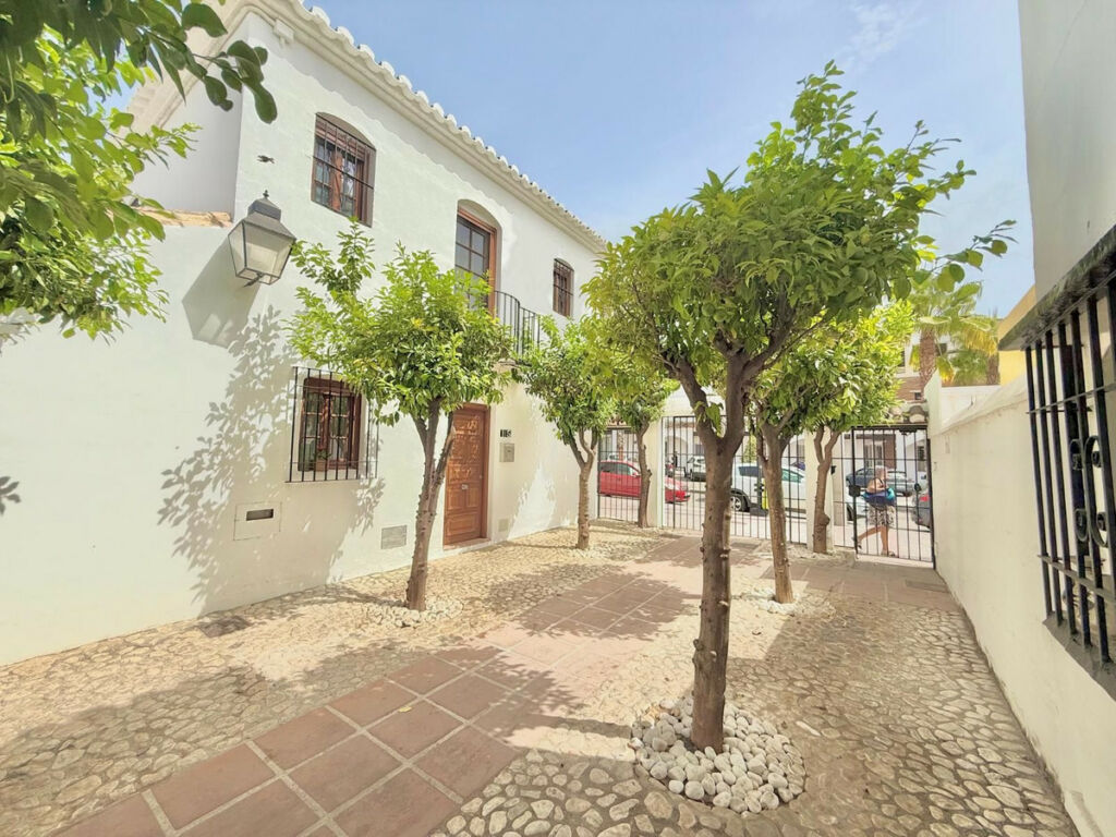 Semi-Detached House Fuengirola Málaga - image 21