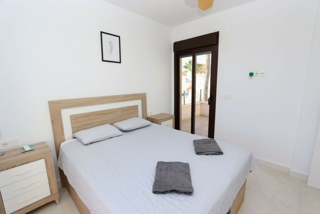 Detached Villa Villamartin Alicante - image 20