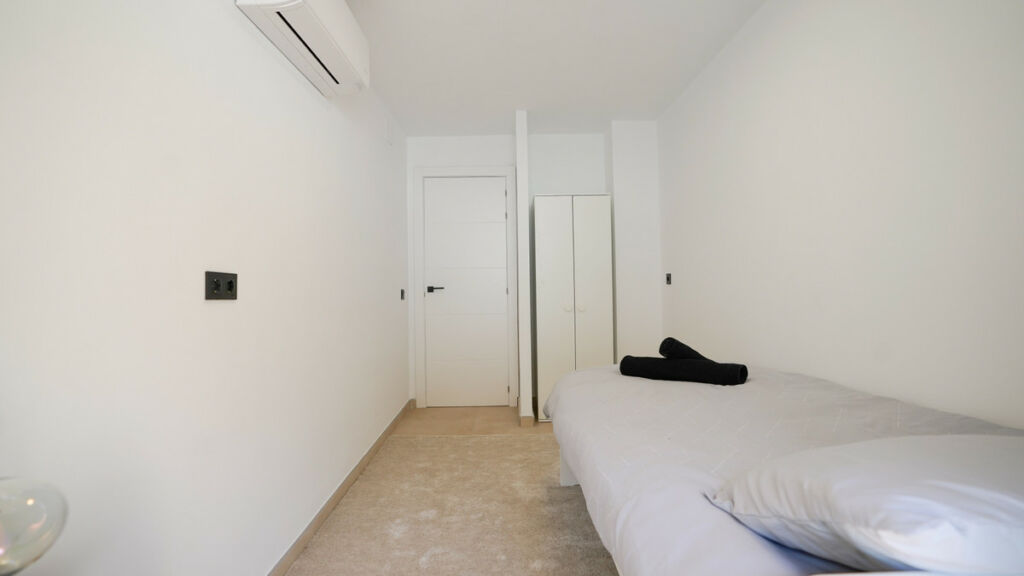 Middle Floor Apartment Nueva Andalucía Málaga - image 21