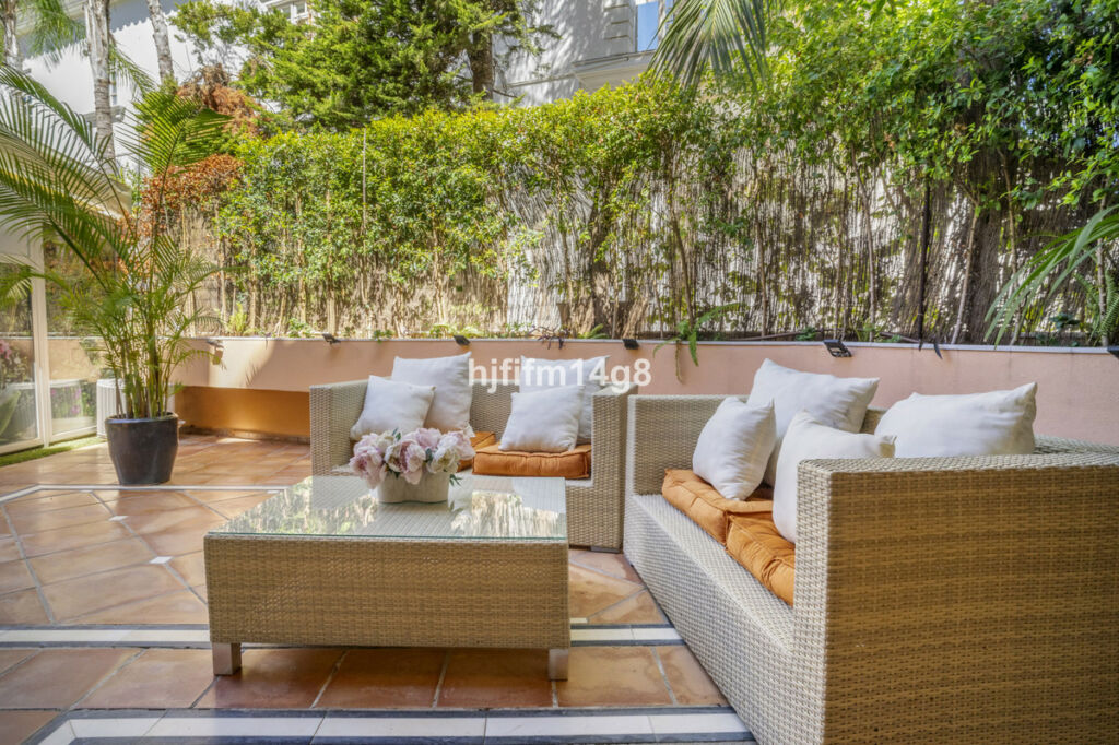Ground Floor Apartment Puerto Banús Málaga - image 21