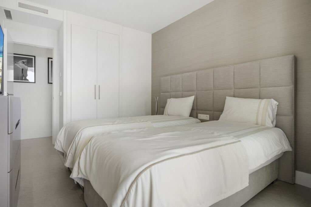 Ground Floor Apartment Benahavís Málaga - image 21
