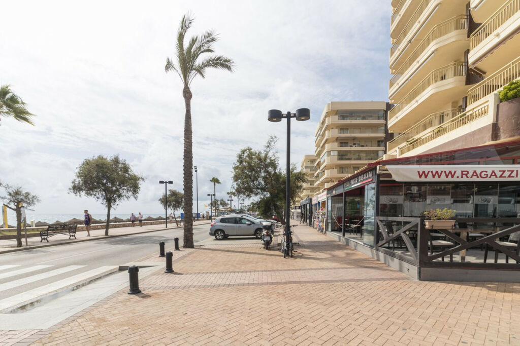 Middle Floor Apartment Fuengirola Málaga - image 21