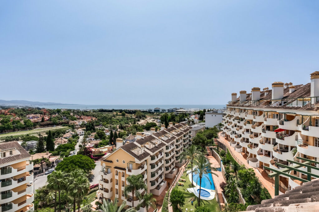 Penthouse Duplex Nueva Andalucía Málaga - image 21