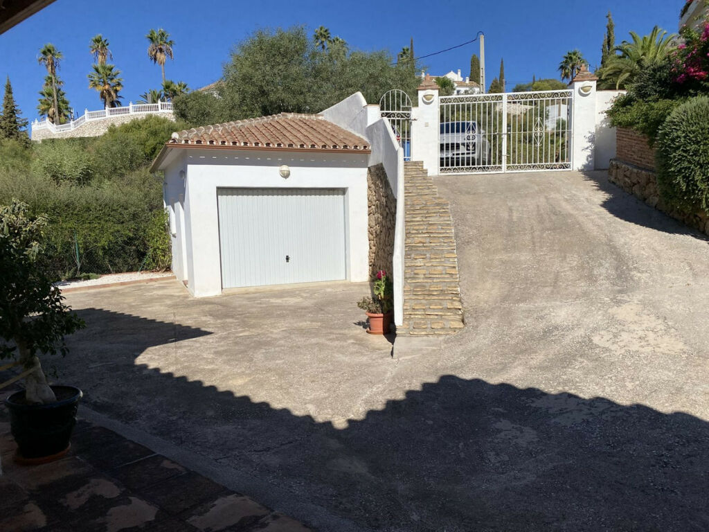 Detached Villa Mijas Málaga - image 21