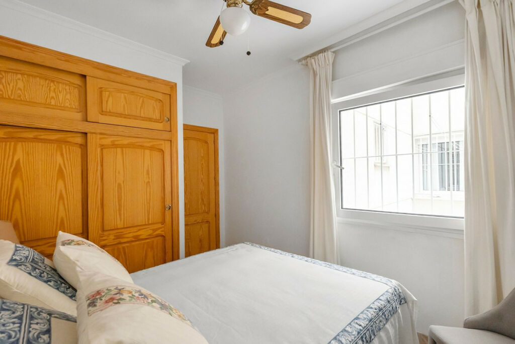 Middle Floor Apartment La Mata Alicante - image 21