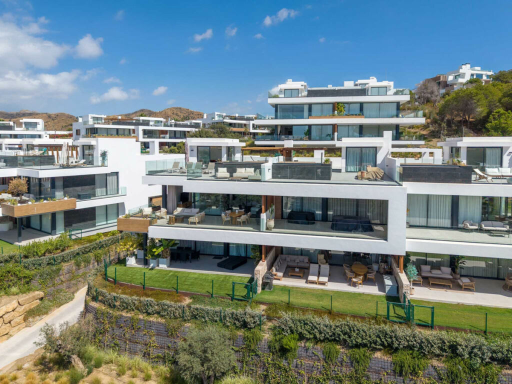 Penthouse Duplex Artola Málaga - image 21