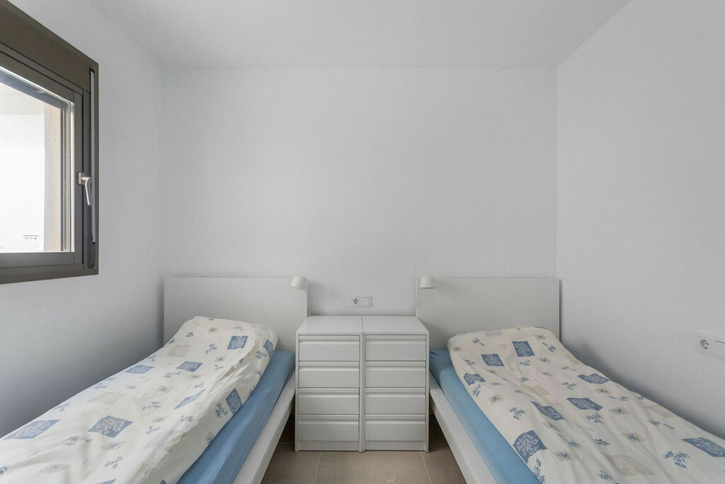 Middle Floor Apartment Villamartin Alicante - image 22