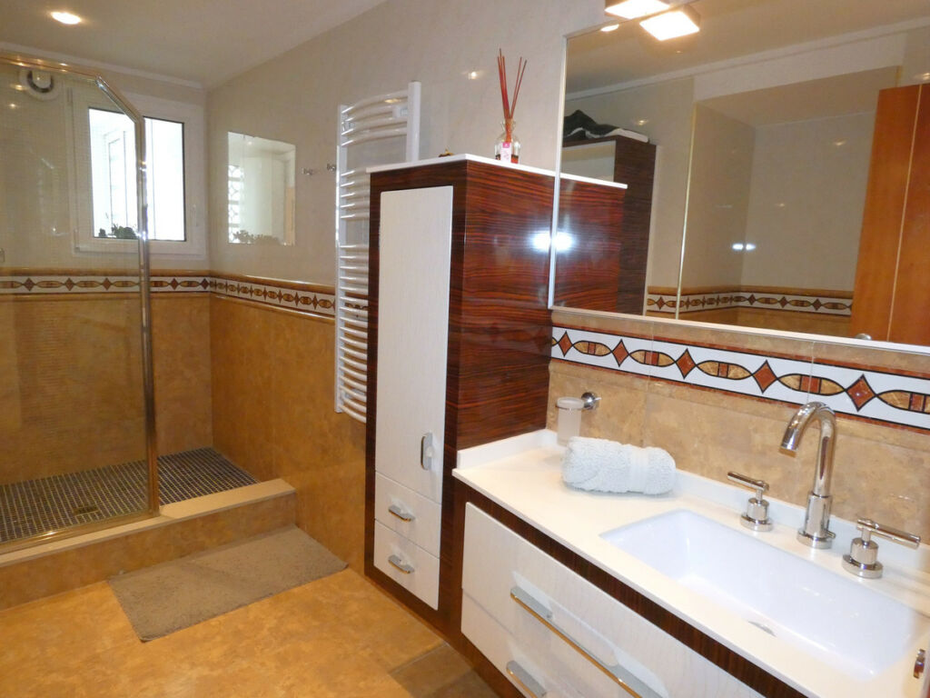 Middle Floor Apartment Torrevieja Alicante - image 22