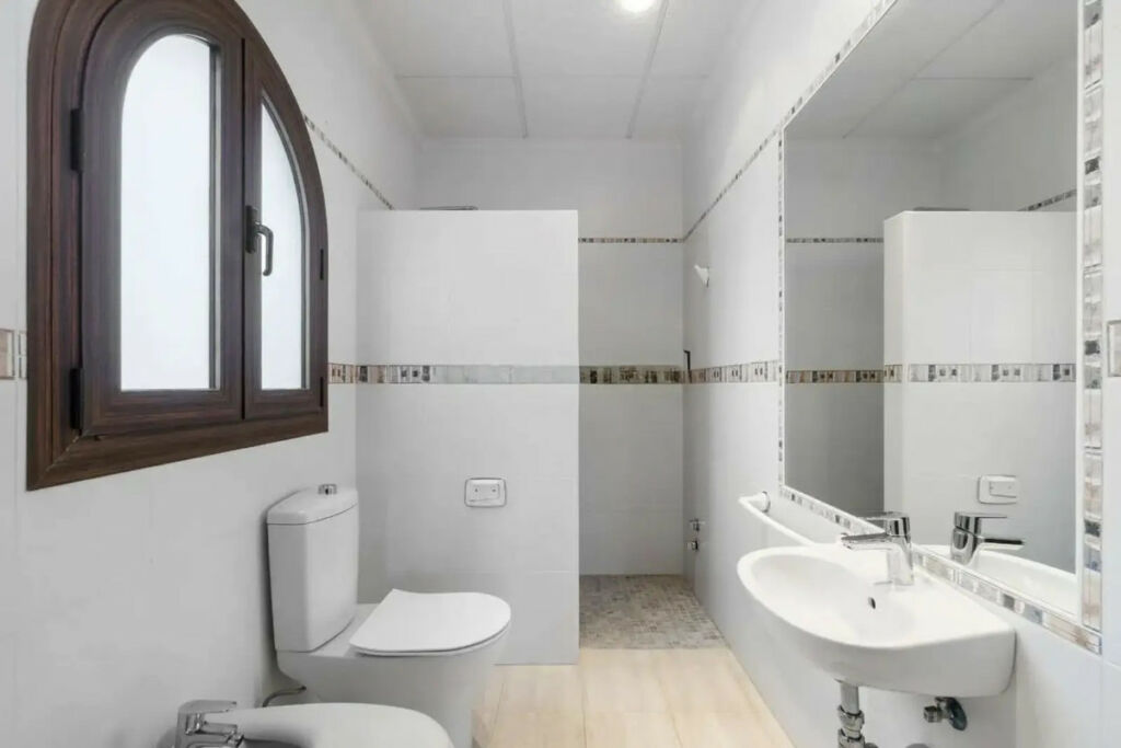 Detached Villa La Zenia Alicante - image 22