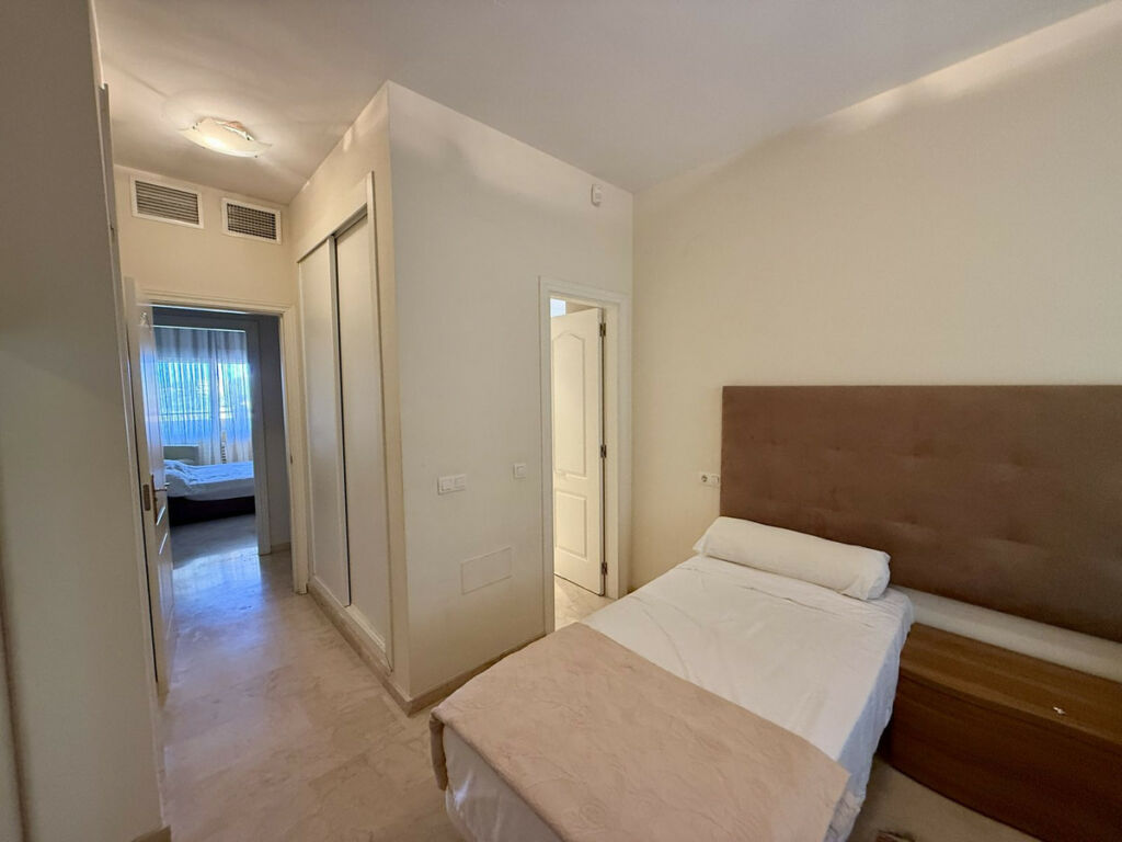 Middle Floor Apartment Elviria Málaga - image 22