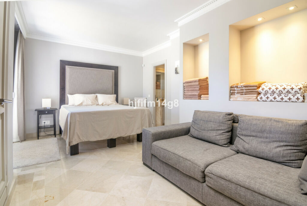 Penthouse Duplex Nueva Andalucía Málaga - image 22