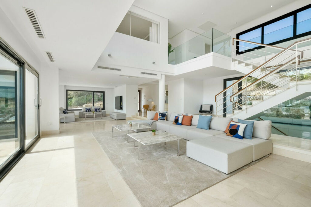 Detached Villa Sotogrande Cádiz - image 22