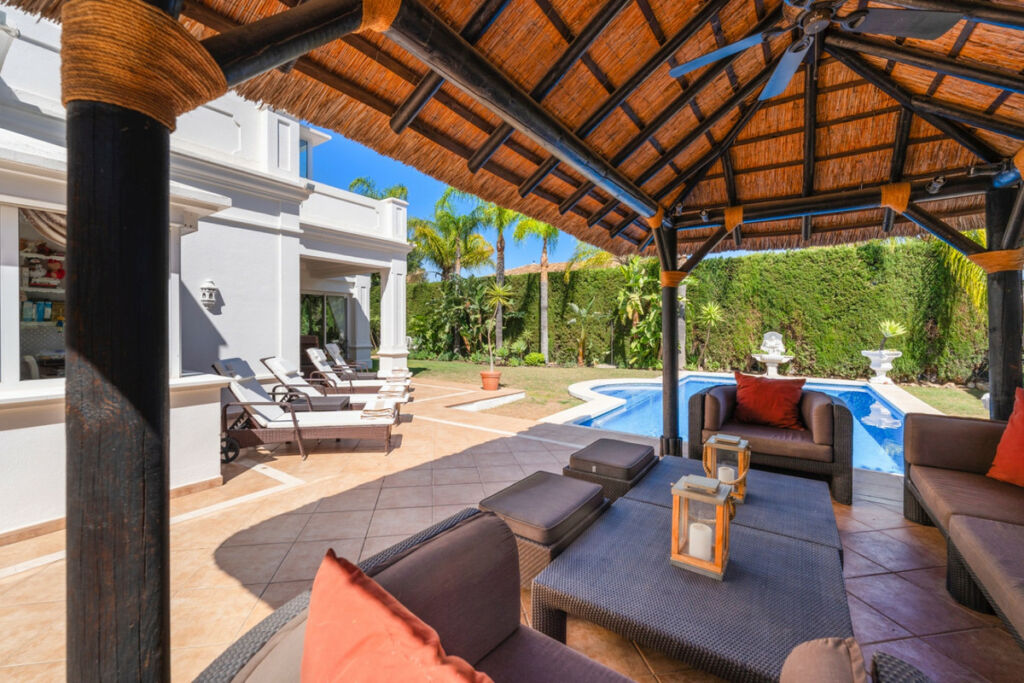 Detached Villa Benahavís Málaga - image 22