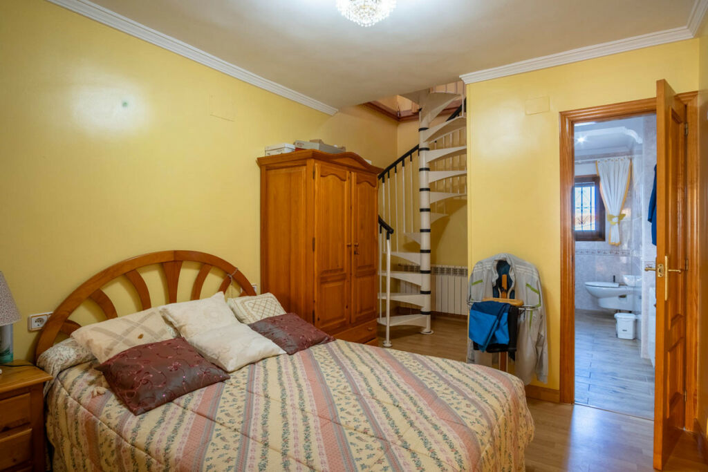 Detached Villa Denia Alicante - image 22