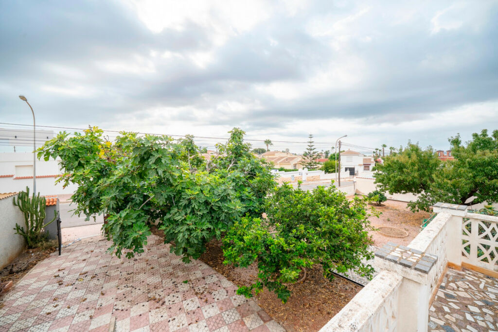 Detached Villa Ciudad Quesada Alicante - image 22