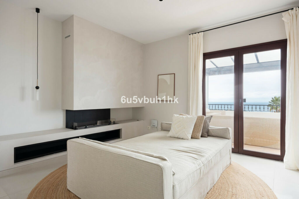 Detached Villa Marbella Málaga - image 22