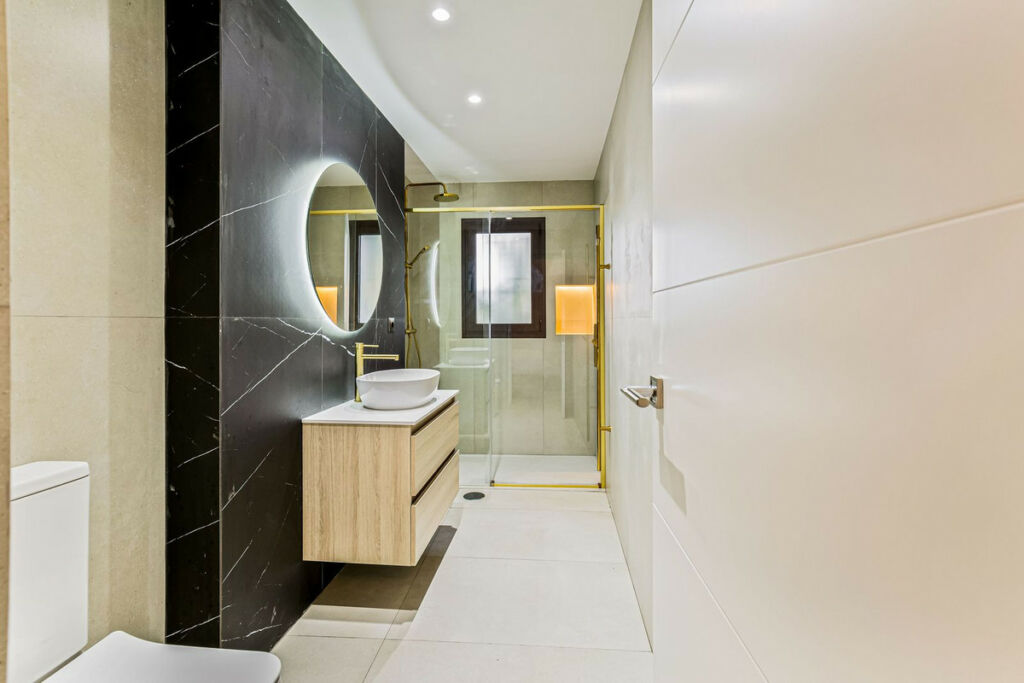 Ground Floor Apartment Puerto Banús Málaga - image 20