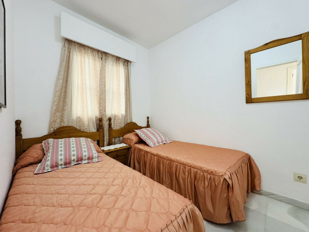 Middle Floor Apartment San Luis de Sabinillas Málaga - image 22