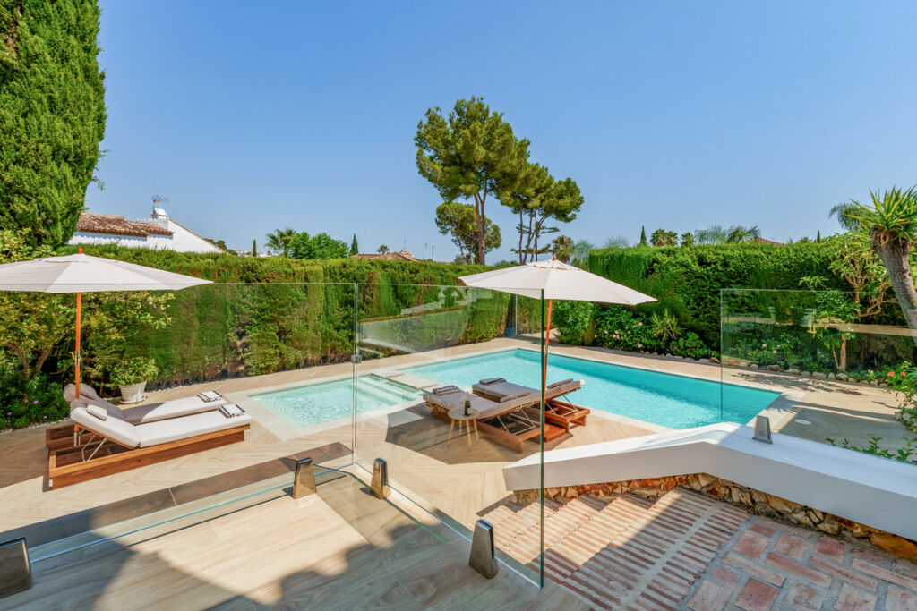 Detached Villa Nueva Andalucía Málaga - image 22