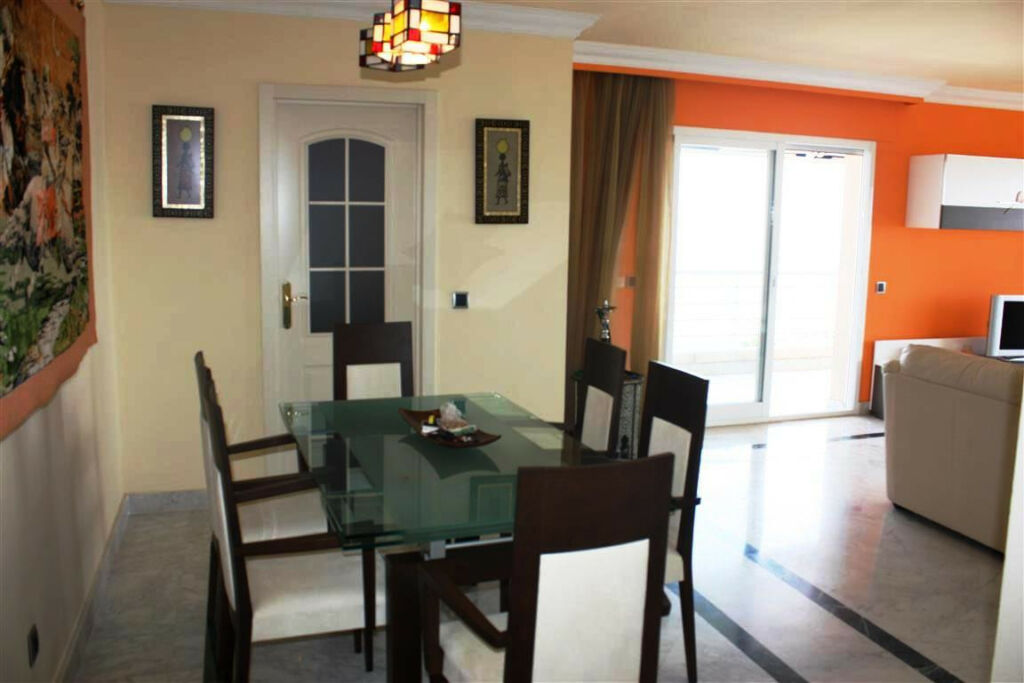 Middle Floor Apartment Puerto Banús Málaga - image 22