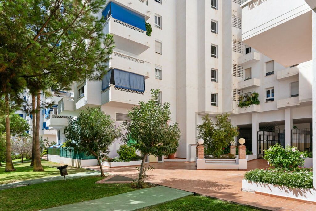 Ground Floor Apartment La Campana Málaga - image 22