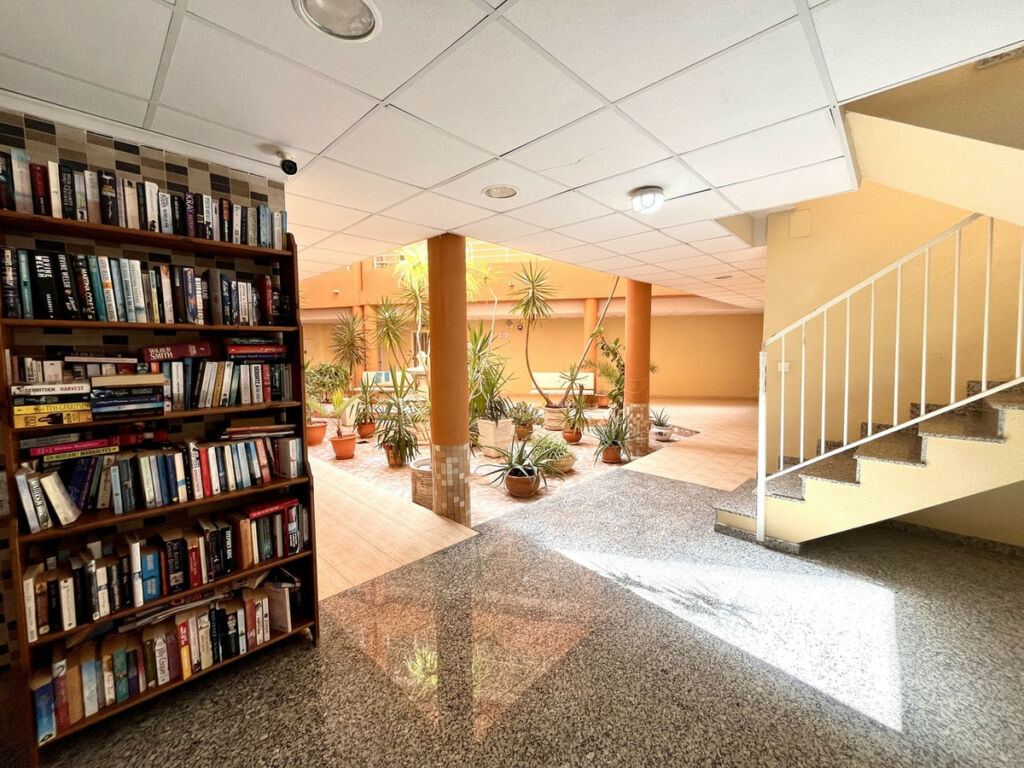 Middle Floor Apartment San Miguel de Salinas Alicante - image 22