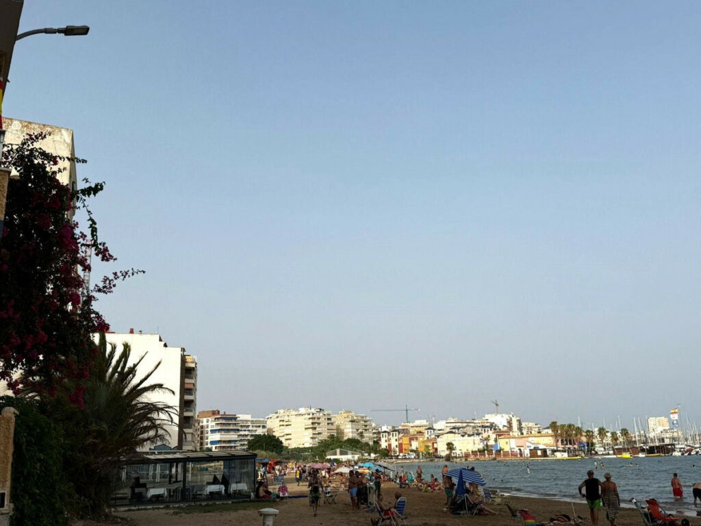 Middle Floor Apartment Torrevieja Alicante - image 22