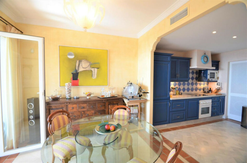 Middle Floor Apartment Casares Playa Málaga - image 22