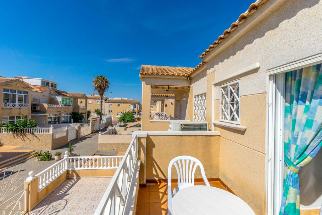 Townhouse Torrevieja Alicante - image 22
