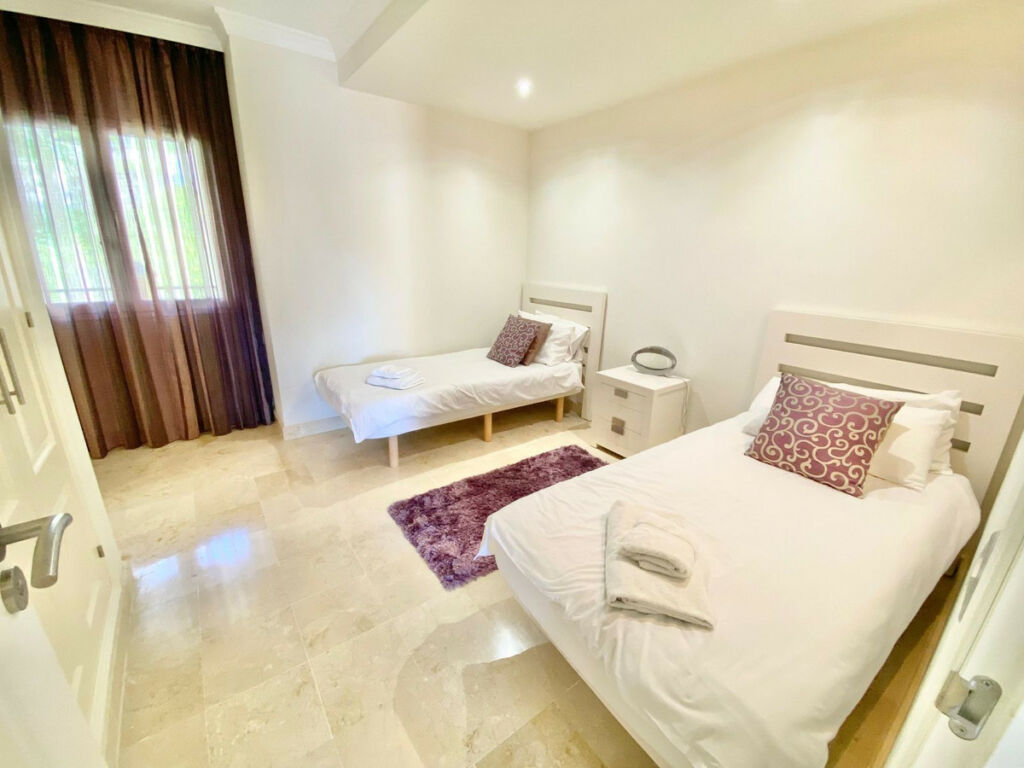 Middle Floor Apartment Atalaya Málaga - image 22