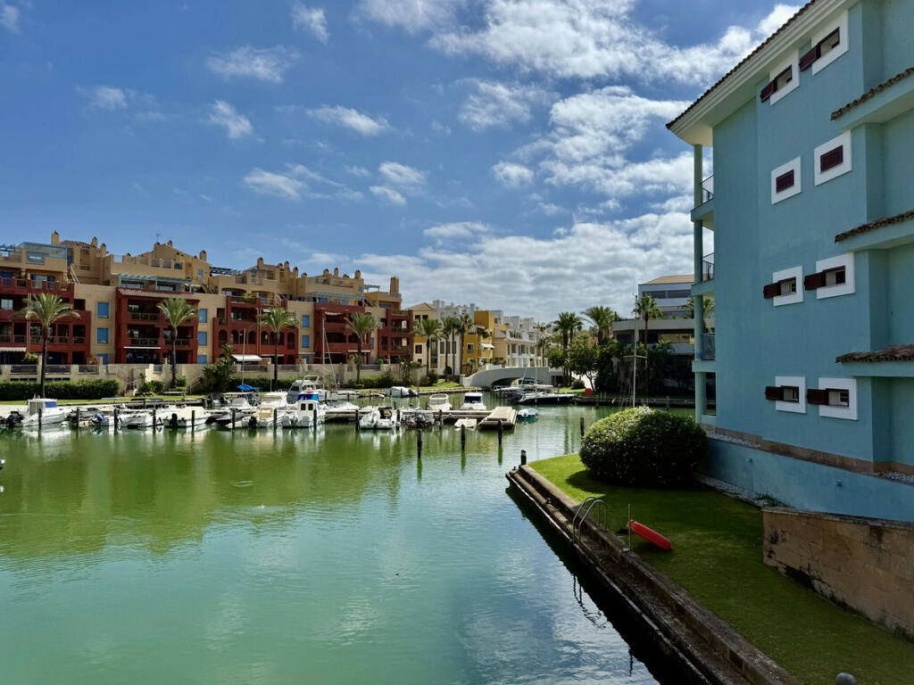 Middle Floor Apartment Sotogrande Puerto Cádiz - image 22