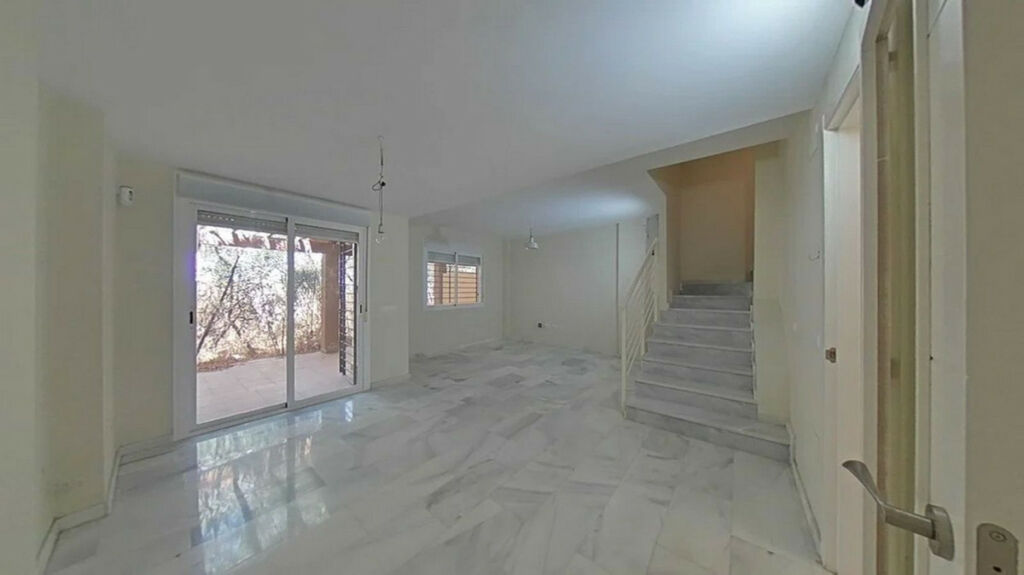 Townhouse Calahonda Málaga - image 21