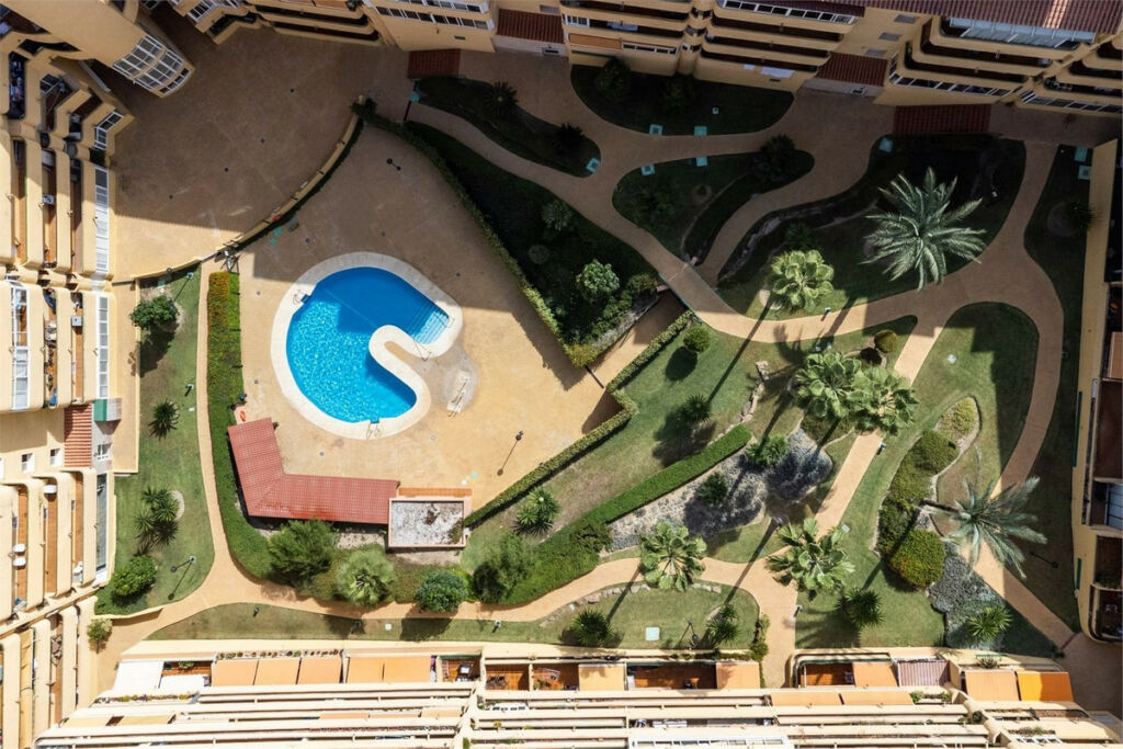 Penthouse Los Pacos Málaga - image 22