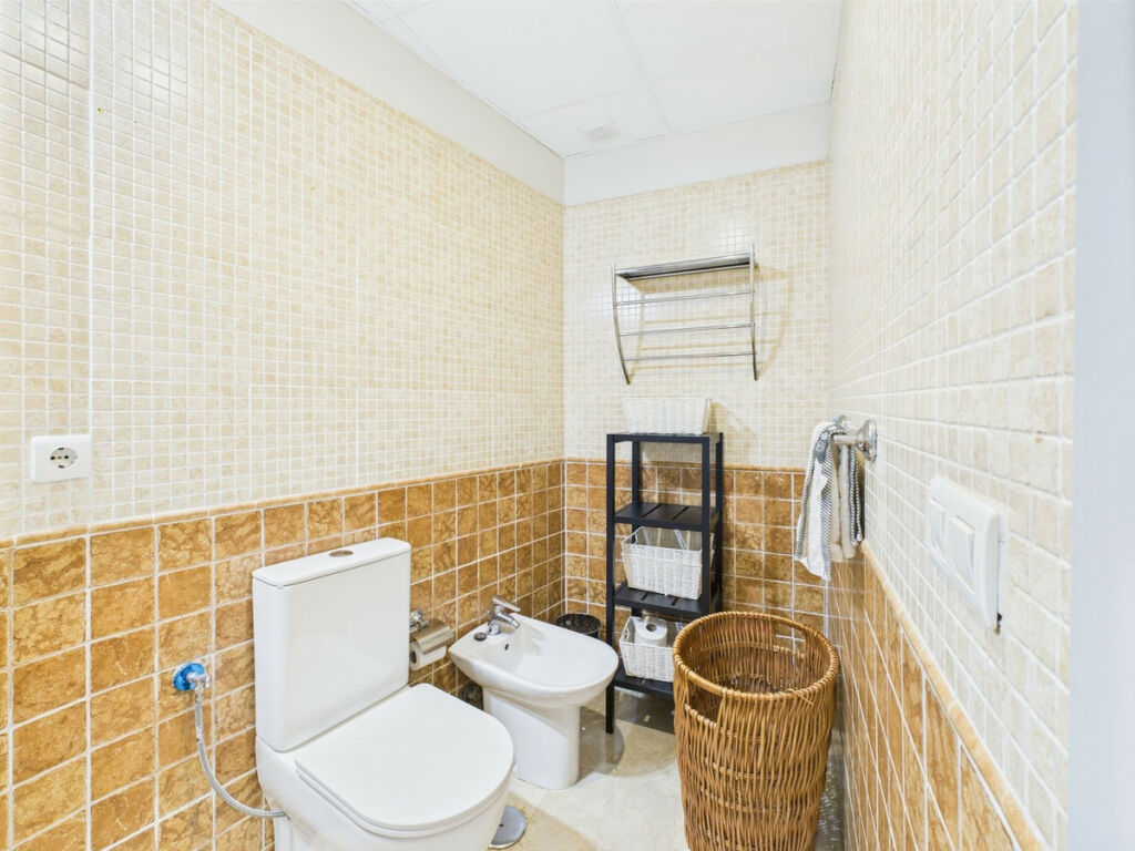 Ground Floor Apartment La Duquesa Málaga - image 22