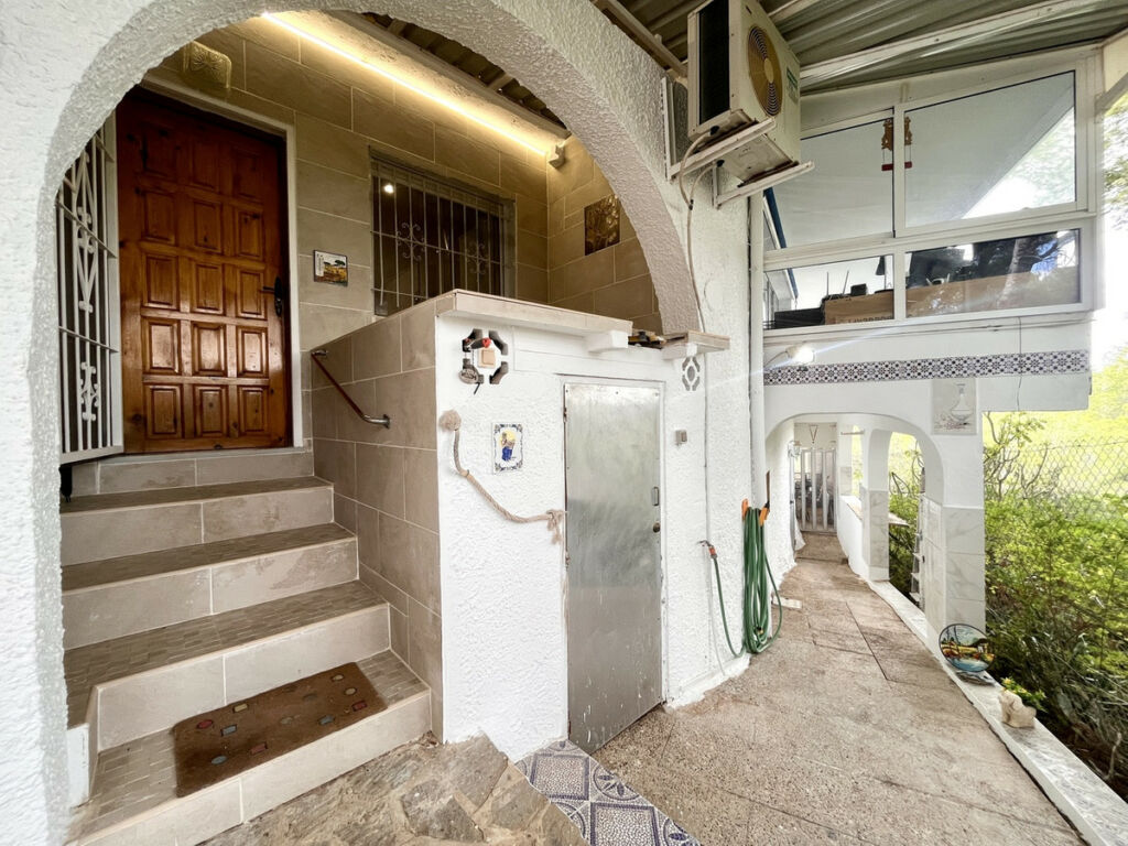 Detached Villa Pinar de Campoverde Alicante - image 22