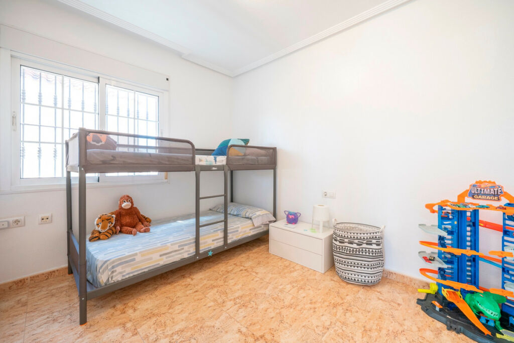 Townhouse Guardamar del Segura Alicante - image 22