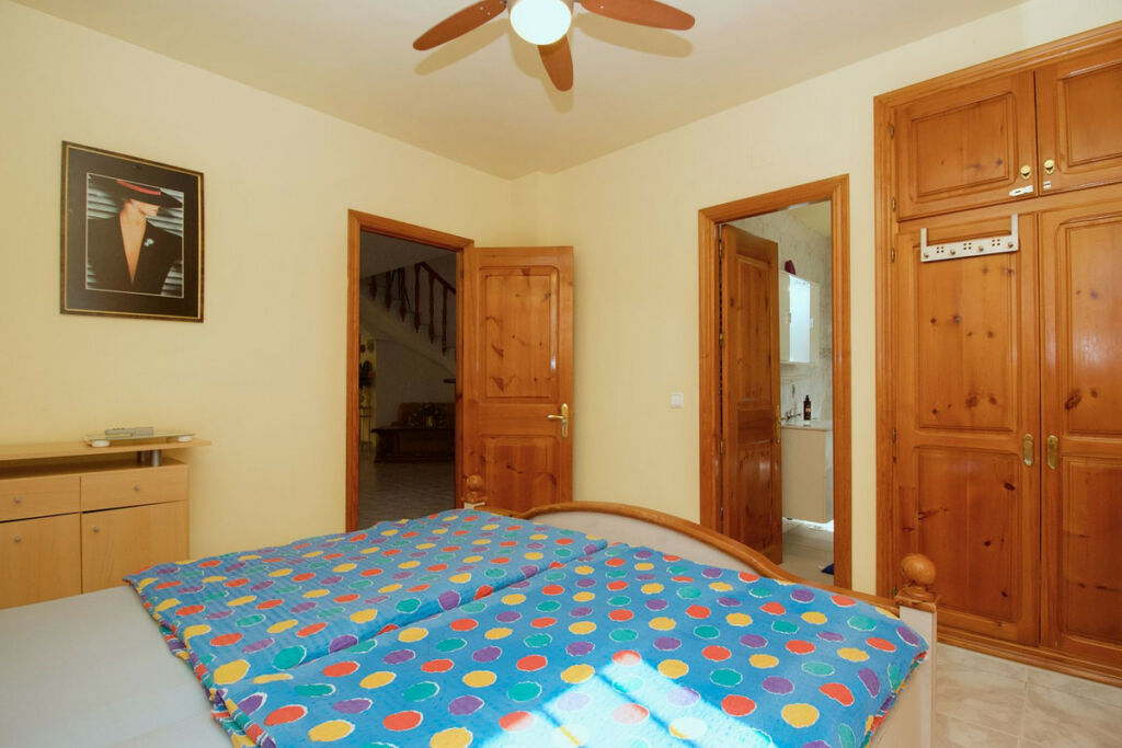 Detached Villa Alhaurín el Grande Málaga - image 22
