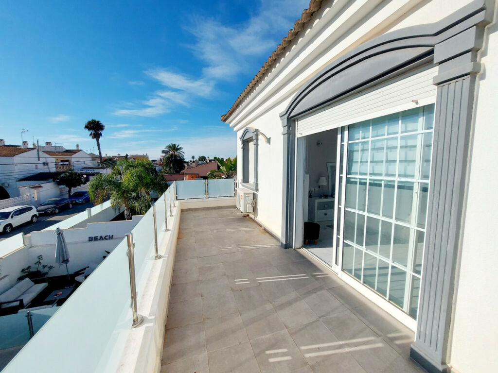 Detached Villa Orihuela Costa Alicante - image 22